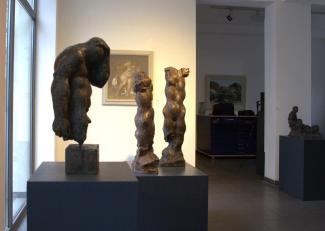 Wieland Förster Kleiner männlicher Torso. Harald Metzkes Katzenwäsche. Wieland Förster Mittlere Daphne I Mittlere Daphne III