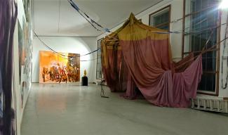 FREISCHEIN Weise Galerie und Kunsthandel Chemnitz: Eva Blanché / Haiying Xu / Hanne Kroll / Kerstin Skringer Lydia Thomas / Simone Strasser / Susu Gorth / Yih-Han Wu Ausstellungsgespräch im Kunstsalon Rosenhof:  Donnerstag, 14. Februar 2019, um 19.00 Uhr  Frau Dr. phil. h.c. Ingrid Mössinger im Gespräch mit dem Chemnitzer Kulturjournalisten Matthias Zwarg