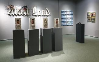 “Margaritas im Herbst” Manaf Halbouni / Christian Manss